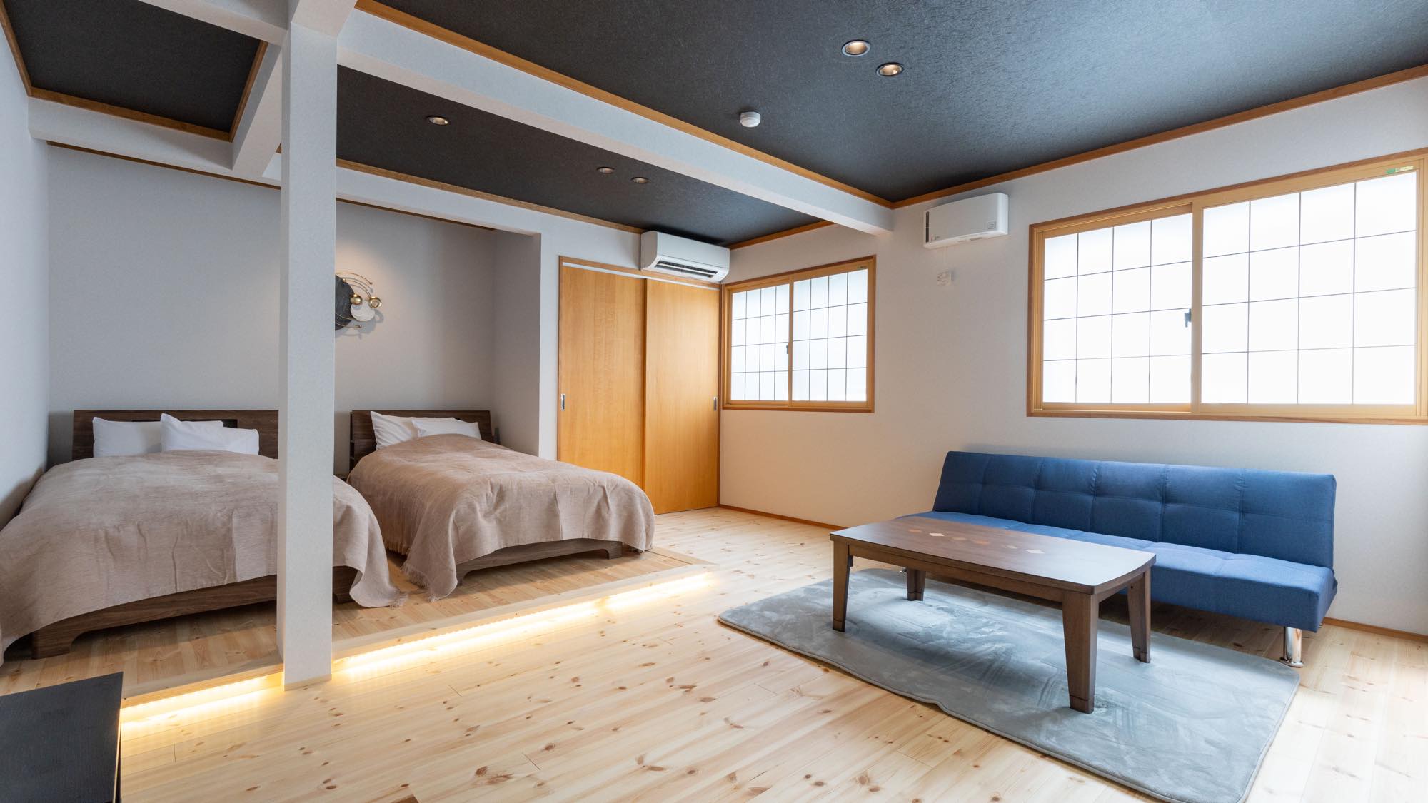 【すずらん】スタンダード｜ツインベッド＋ソファ（20㎡）窓からは遠くに乗鞍岳を望めます