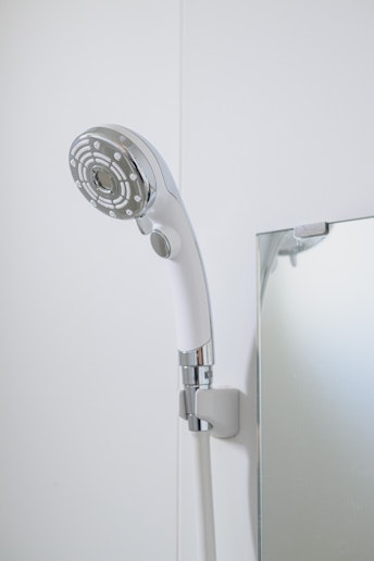 最新式の多機能シャワーヘッドを導入しています。...