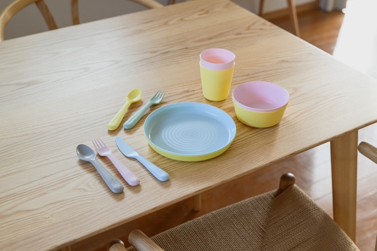 小さなお子様と一緒にお食事が楽しめるように、お子様用のカトラリーもご用意しております。