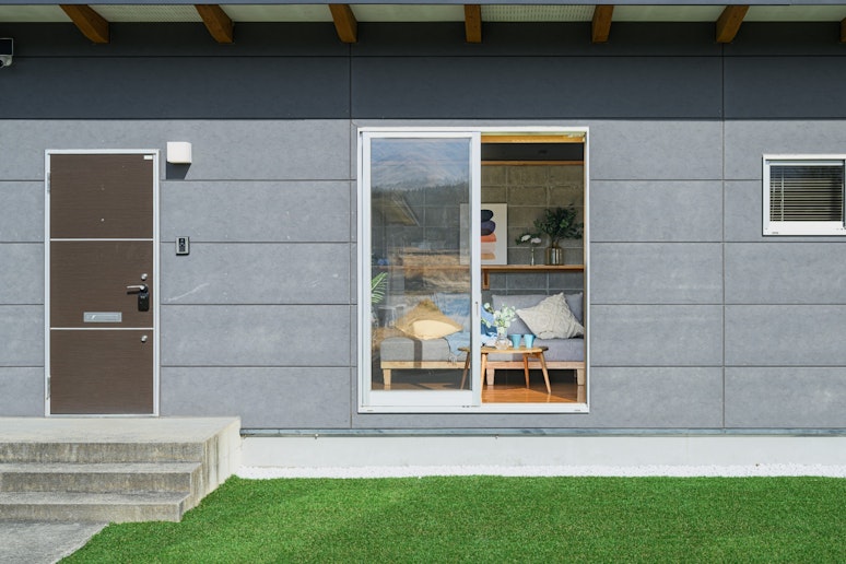 リビングのソファにゆったりと腰を掛け、雄大な阿蘇山を眺める至福のひと時をお過ごしください。