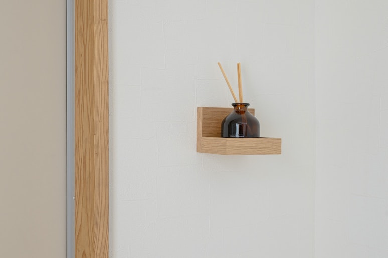 リードディフューザーの心地よい香りで、旅の疲れを癒します。