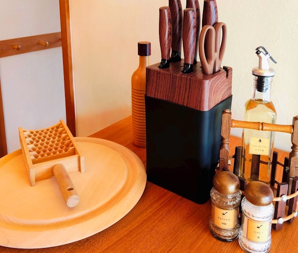 衛生上、調味料は塩・胡椒・油のみご用意しております。お好みでご持参ください☆