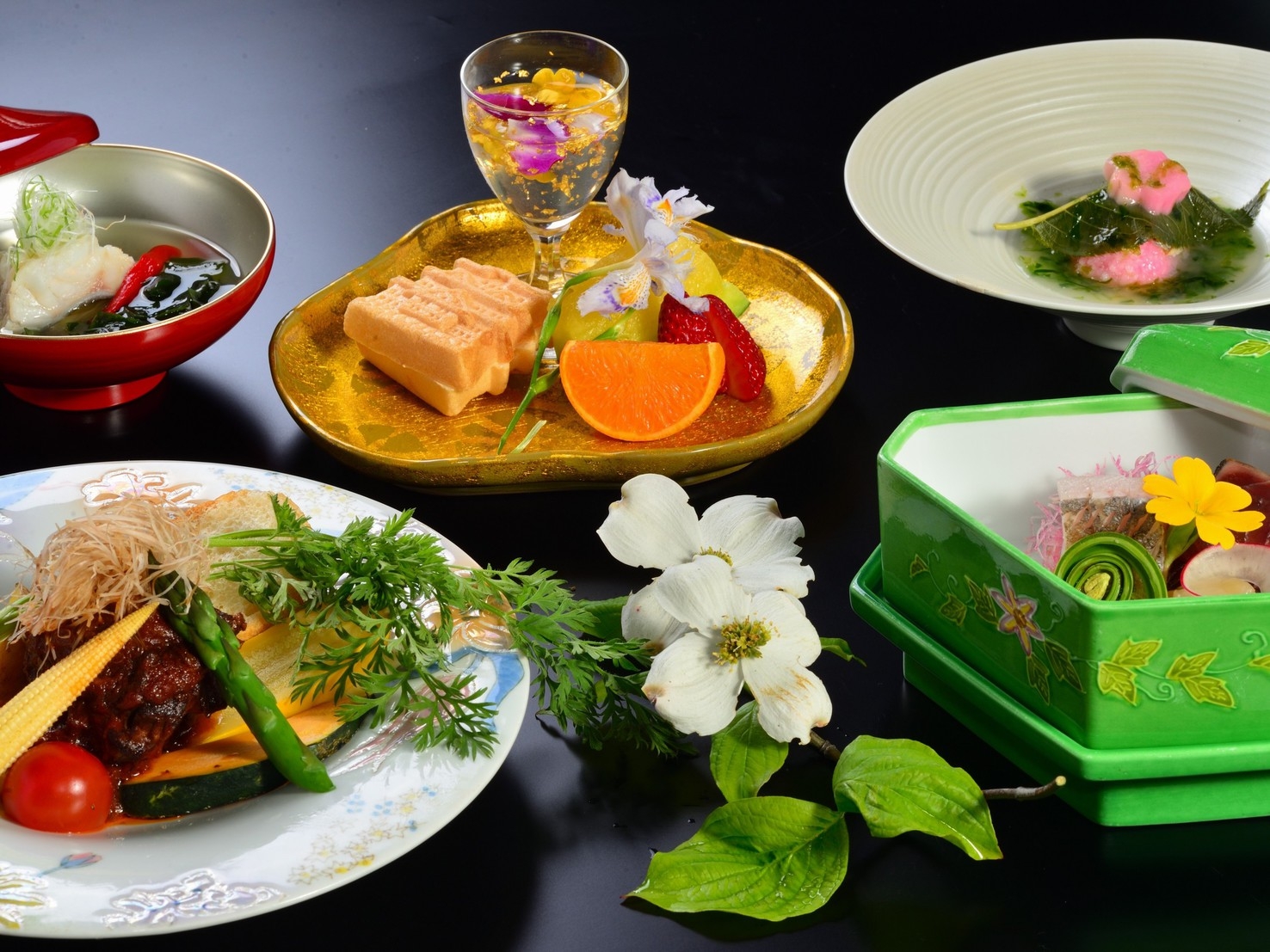 【特選懐石☆料理長の1品付】  旬の味覚満載【貸切風呂1回無料】【in15:00〜】