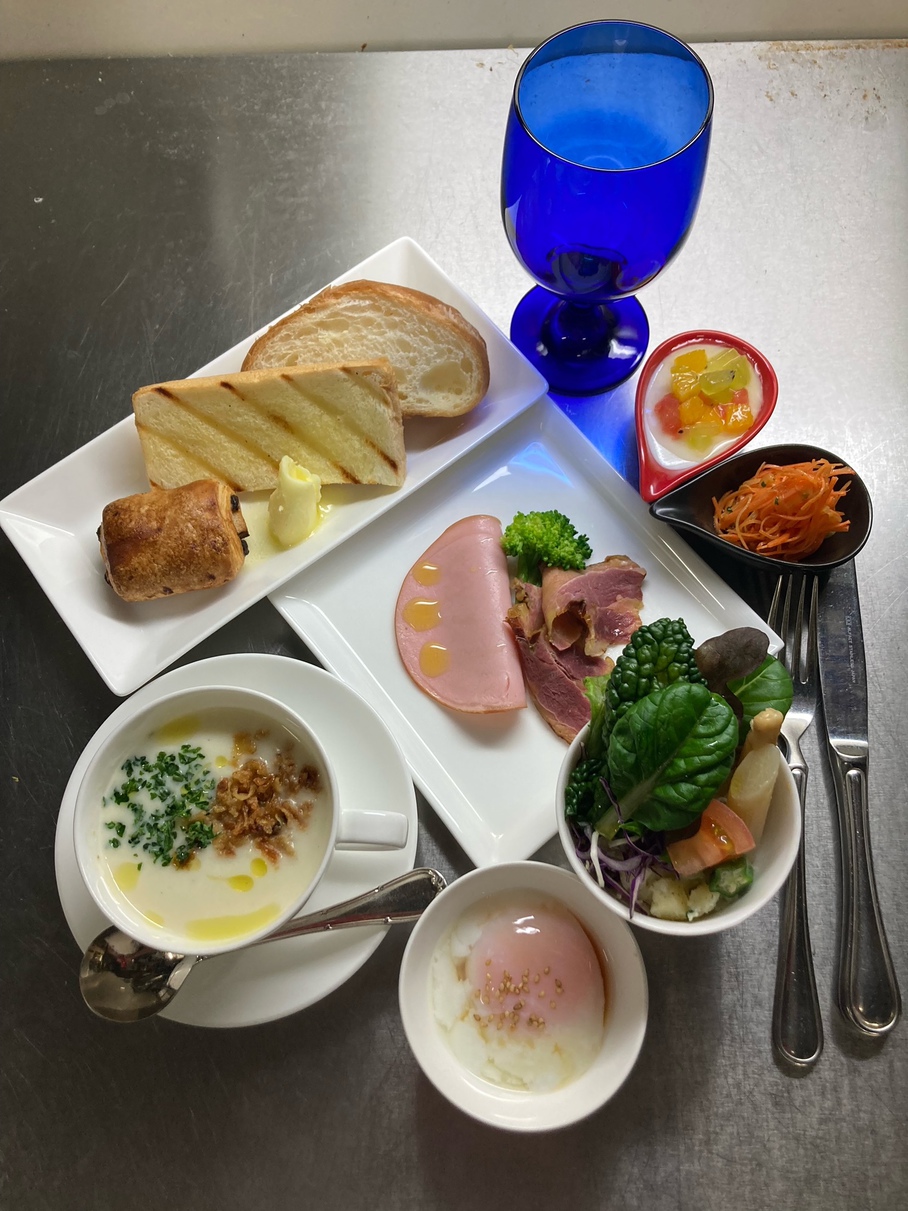 【レストラン「CHEZ SAKAI」】豪華夕食＆朝食付【洋食】