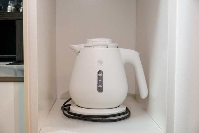 電気ケトル完備。お茶やコーヒーにご利用ください。