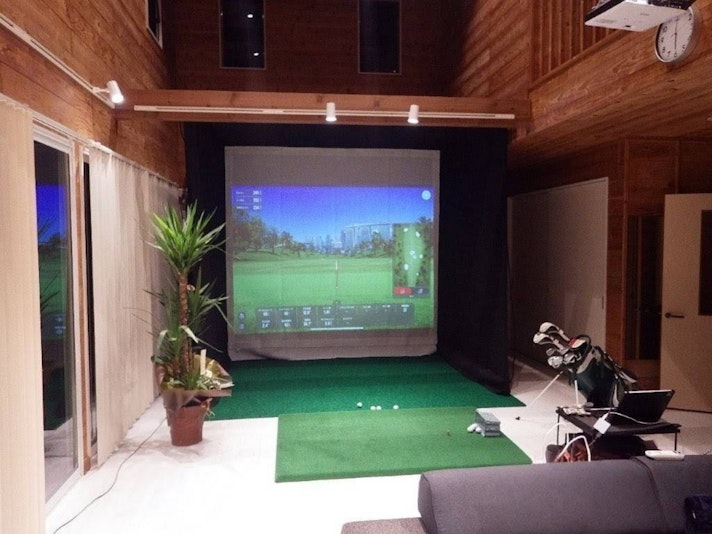 ゴルフシミュレーション付き