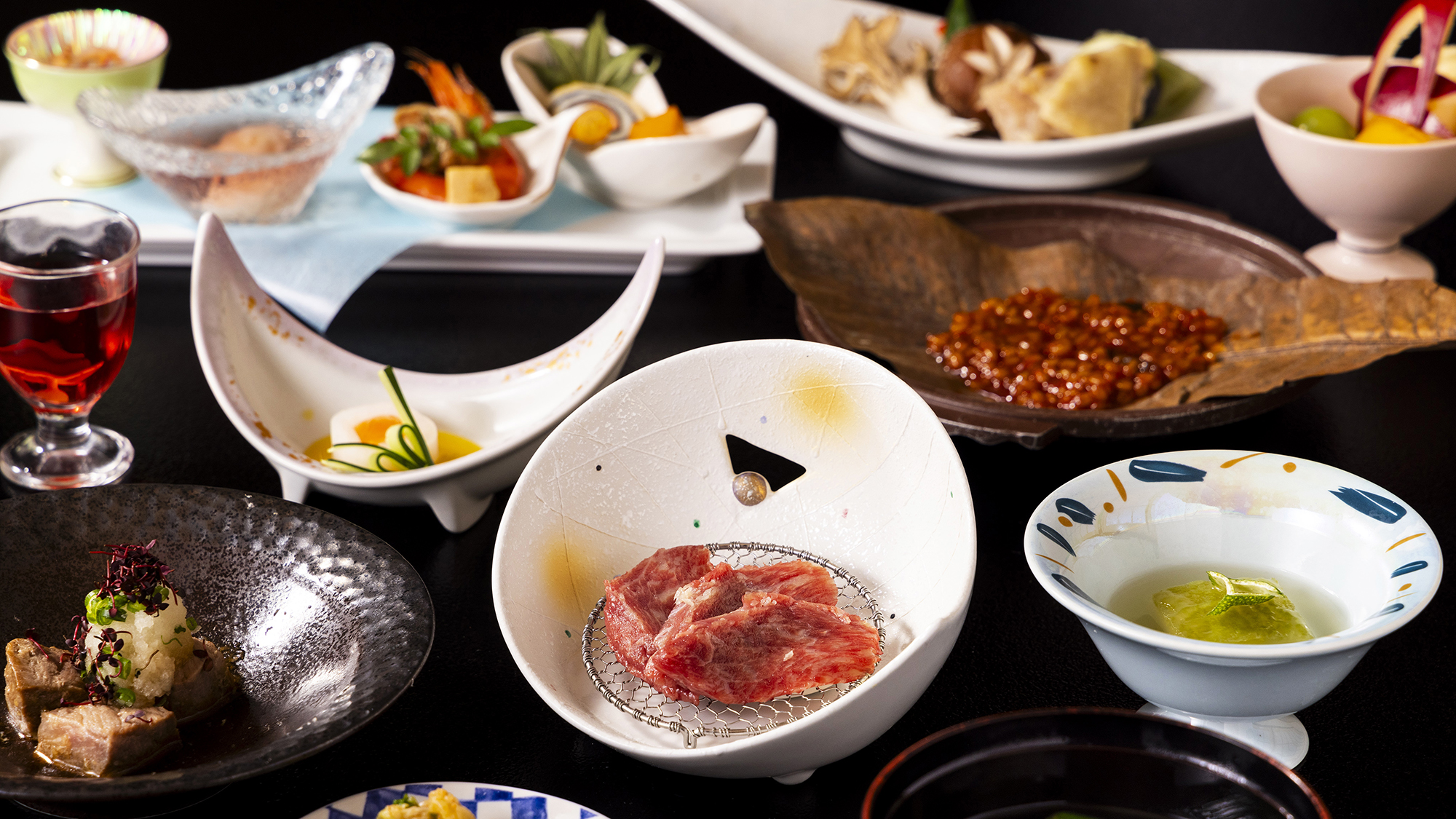 【スタンダード：華膳】食材そのものの個性を活かした創作料理をご提供します。