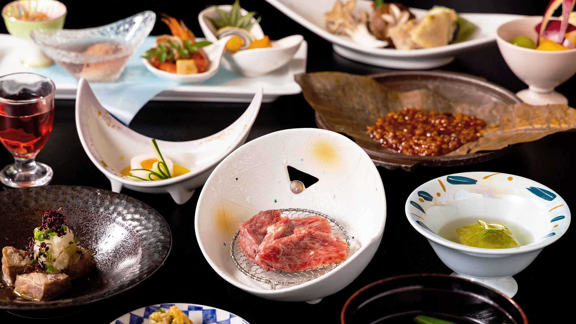 【スタンダード：華膳】食材そのものの個性を活かした創作料理をご提供します。