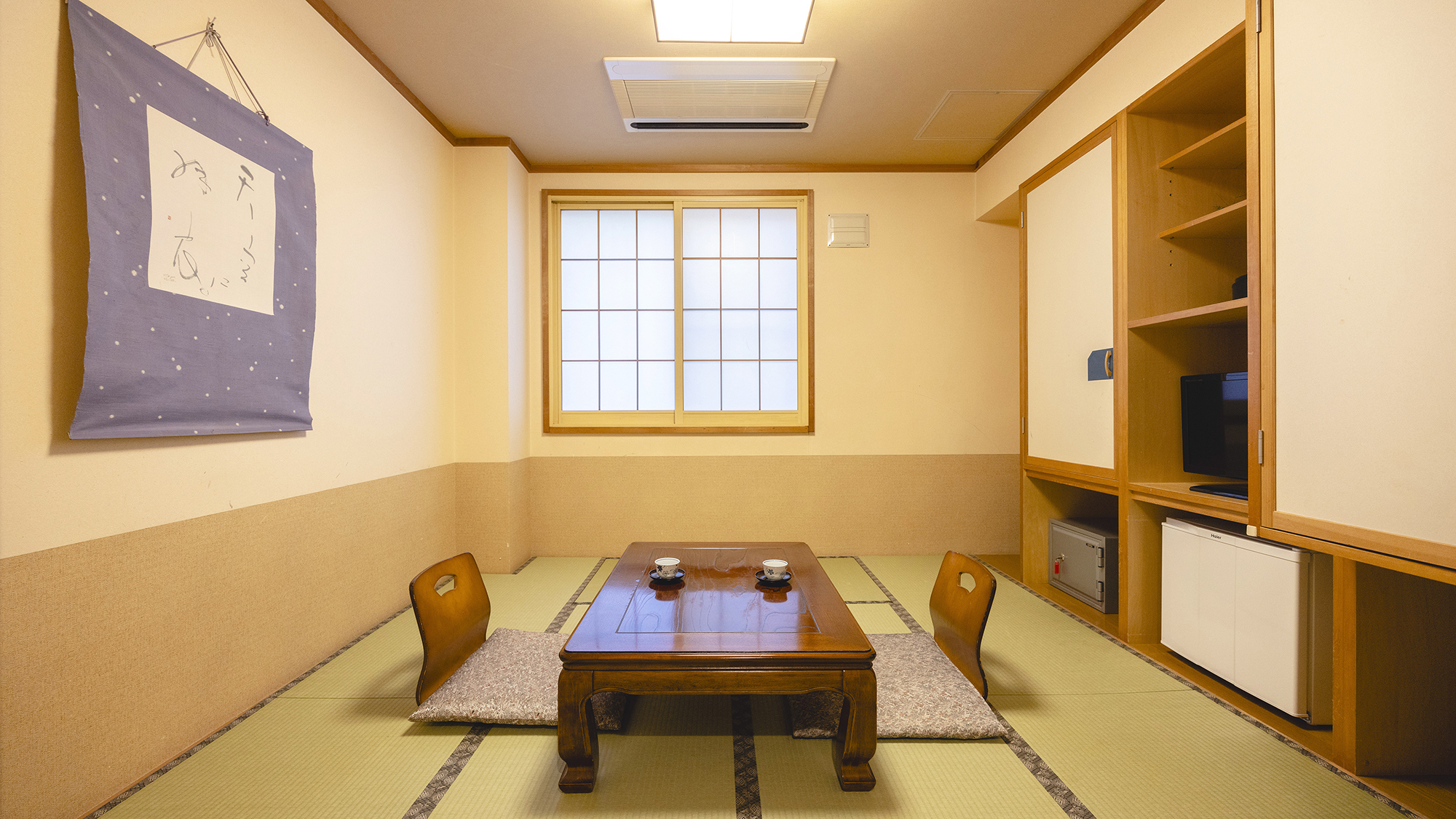 【コンパクト和室】狭めだからこそ落ち着く、一人でも二人でも気軽に過ごせるお部屋。