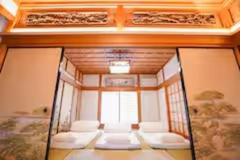 寝室2 布団5組