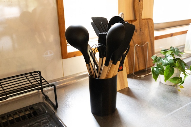 調理器具も一式ご用意。自由にお料理をお楽しみいただけます。