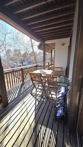 Side Veranda