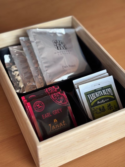 緑茶、紅茶、コーヒー