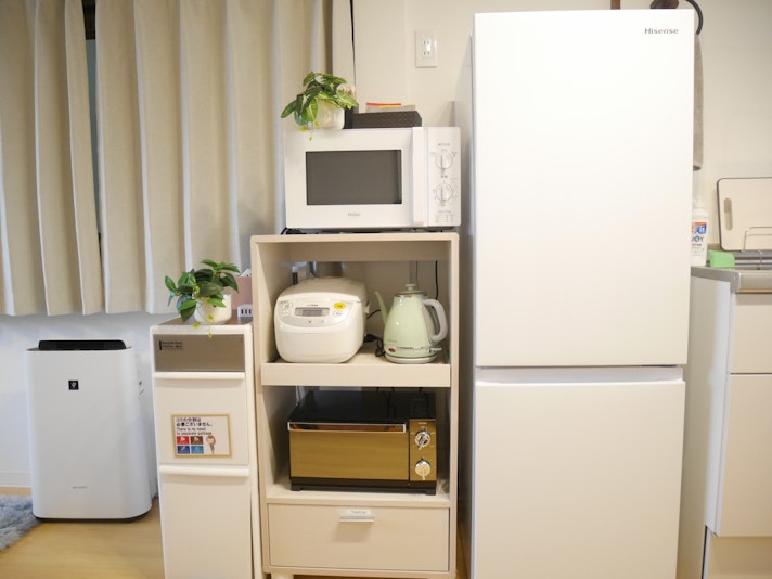 冷蔵庫、電子レンジ、オーブントースター、炊飯器5.5号炊き、ケトル、コーヒー、お茶、紅茶などございま