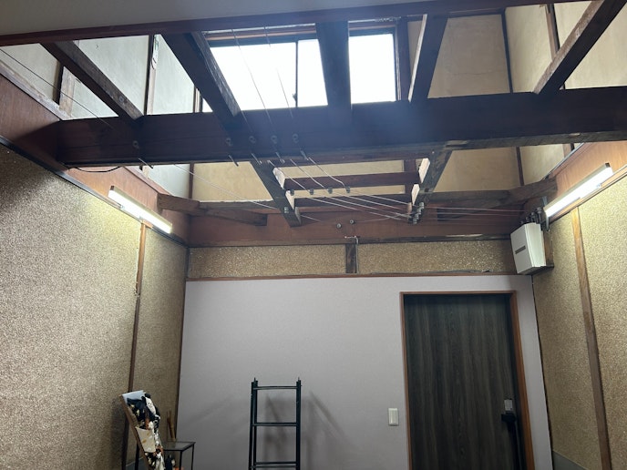 ふじのやの室内に入ると吹き抜けになっていてとても天井が高い空間が現れます。
