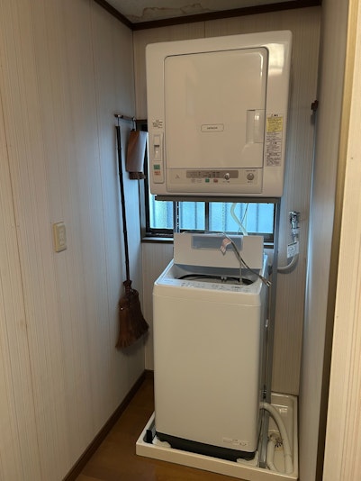 ふじのやには、洗濯機と乾燥機が完備されていて長期滞在でも安心!特に湿気の多い日本では、乾燥機が大活躍