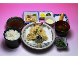 夕食一例　天婦羅定食