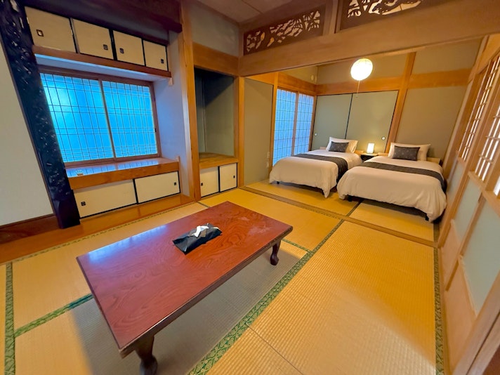 寝室全体