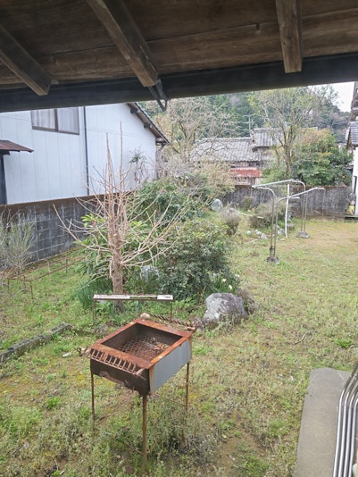 庭兼駐車場