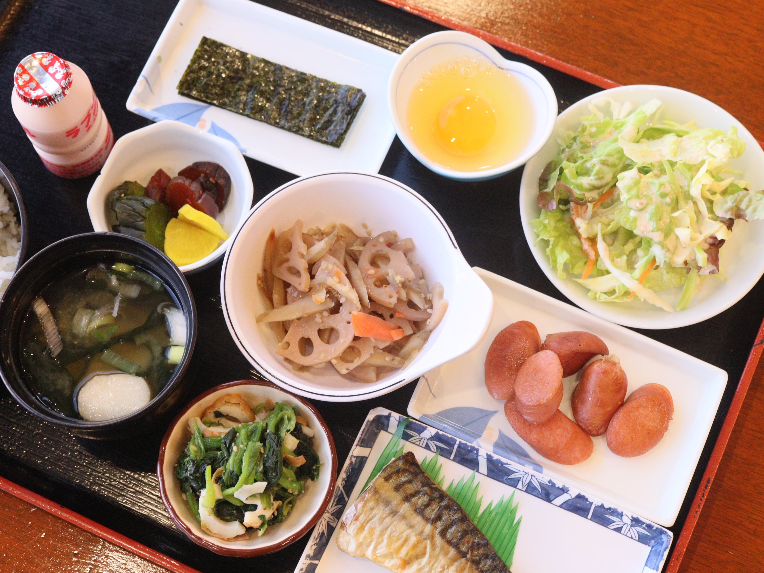 日替わり朝食で元気な1日をスタート♪