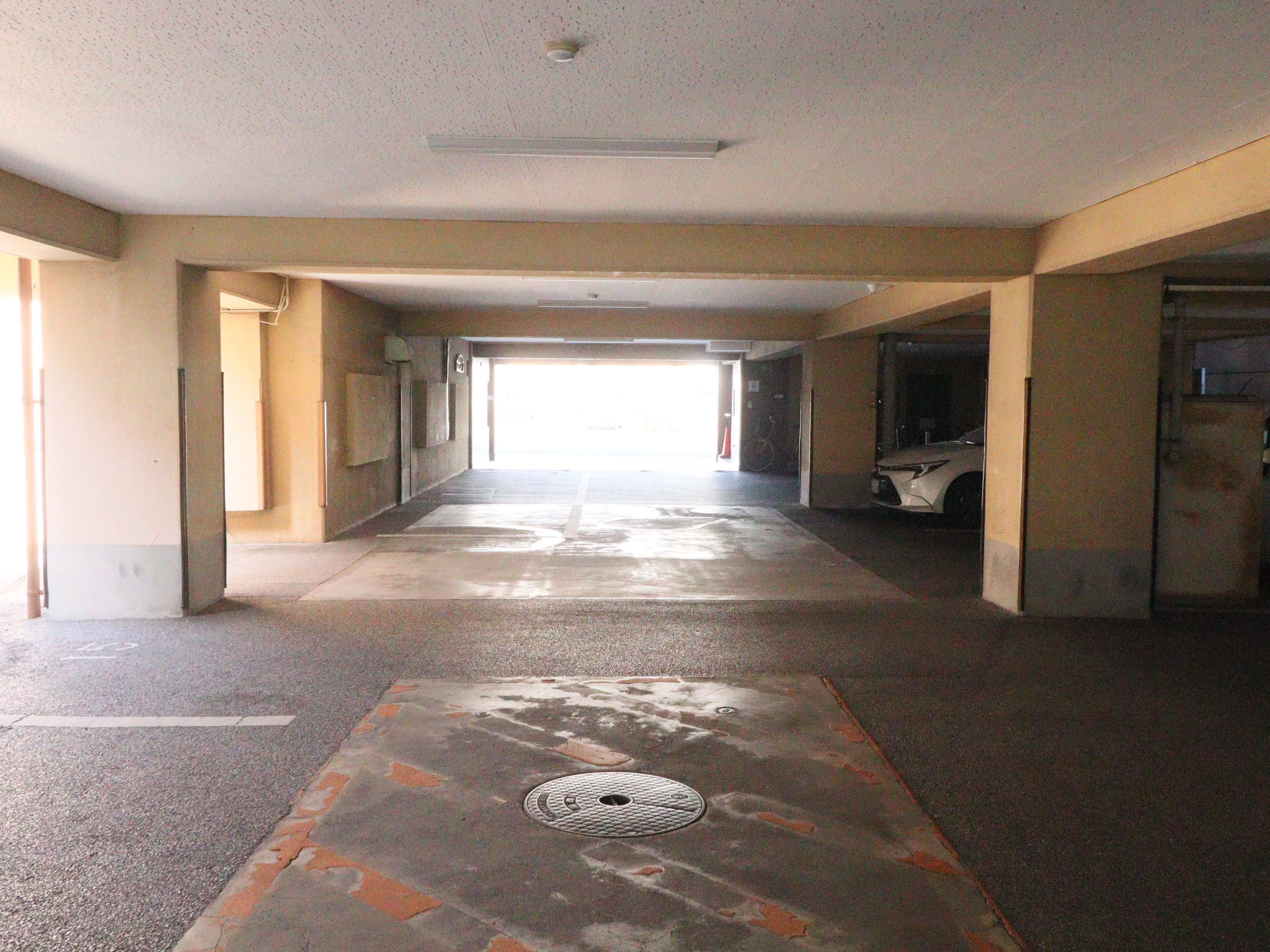 駐車場有ります(近くに提携駐車場もございます)