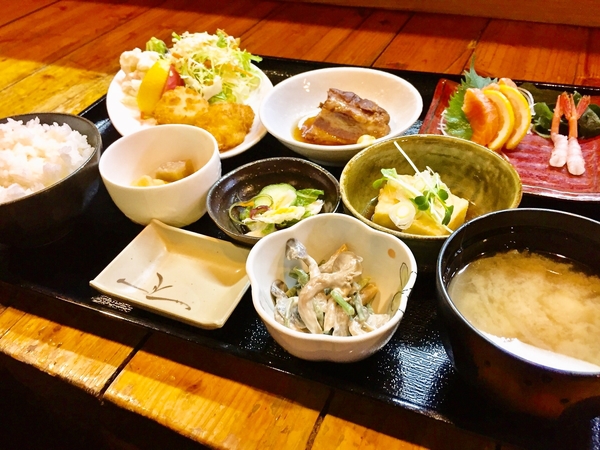 【和室夕食付】コシヒカリおかわり無料☆温泉24時間入浴可能♪朝食＆朝刊無料