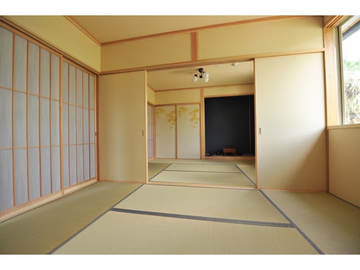 2階和室六畳二間