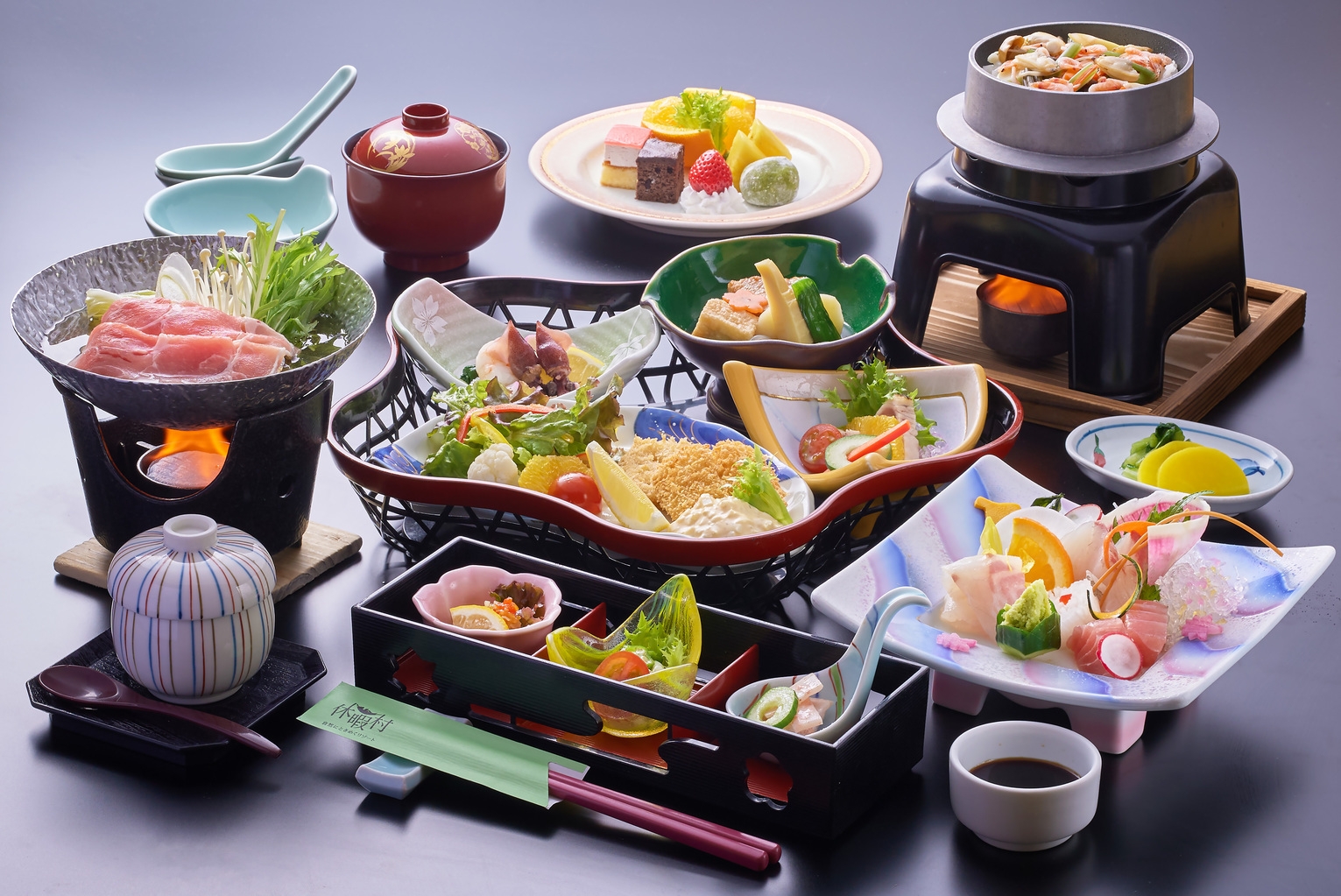 【12月〜2月】【ご夕食：「千屋牛すき焼き」付花籠御膳】【アルコール＆ソフトドリンク飲み放題】