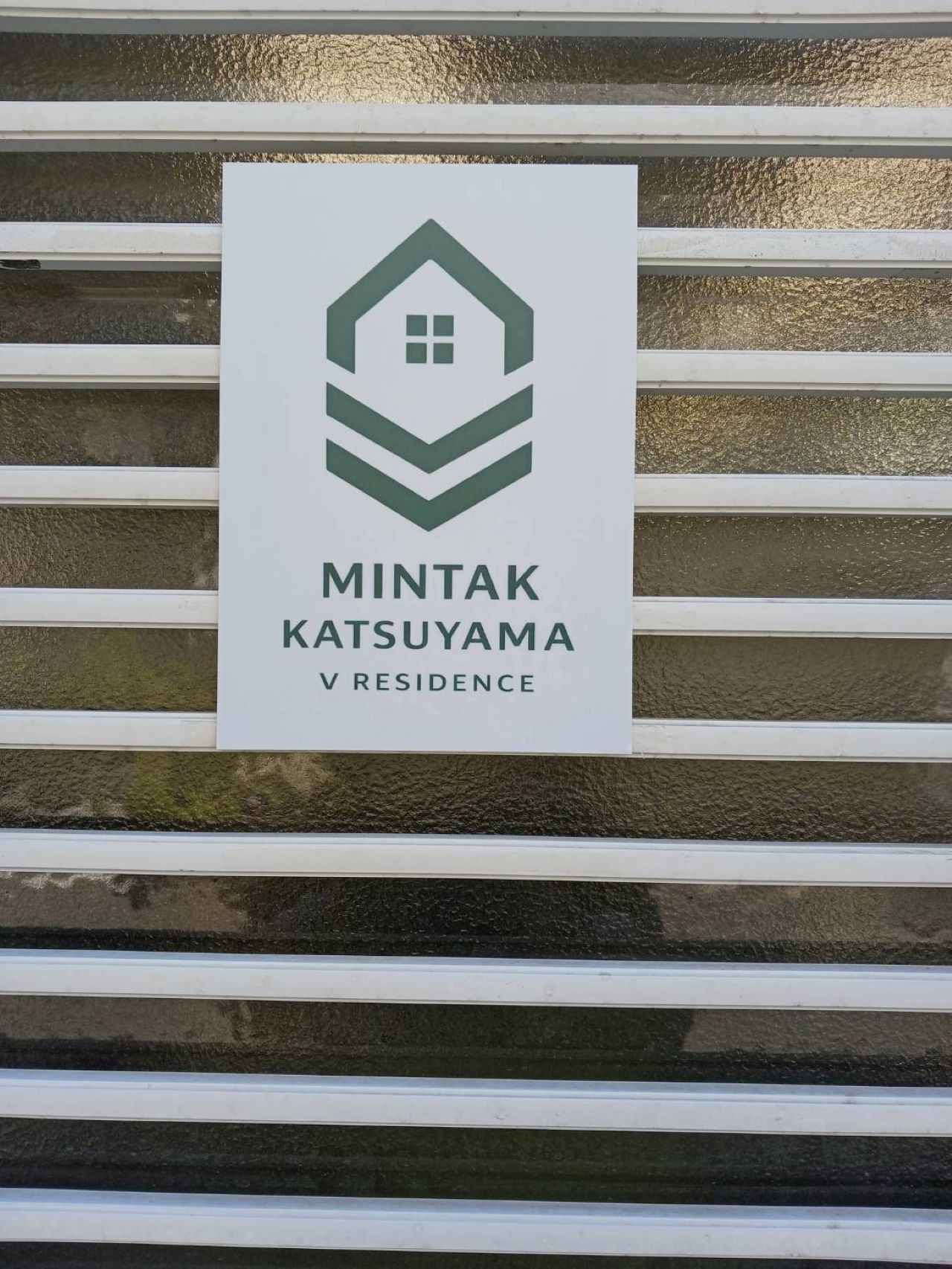 このマークが目印です