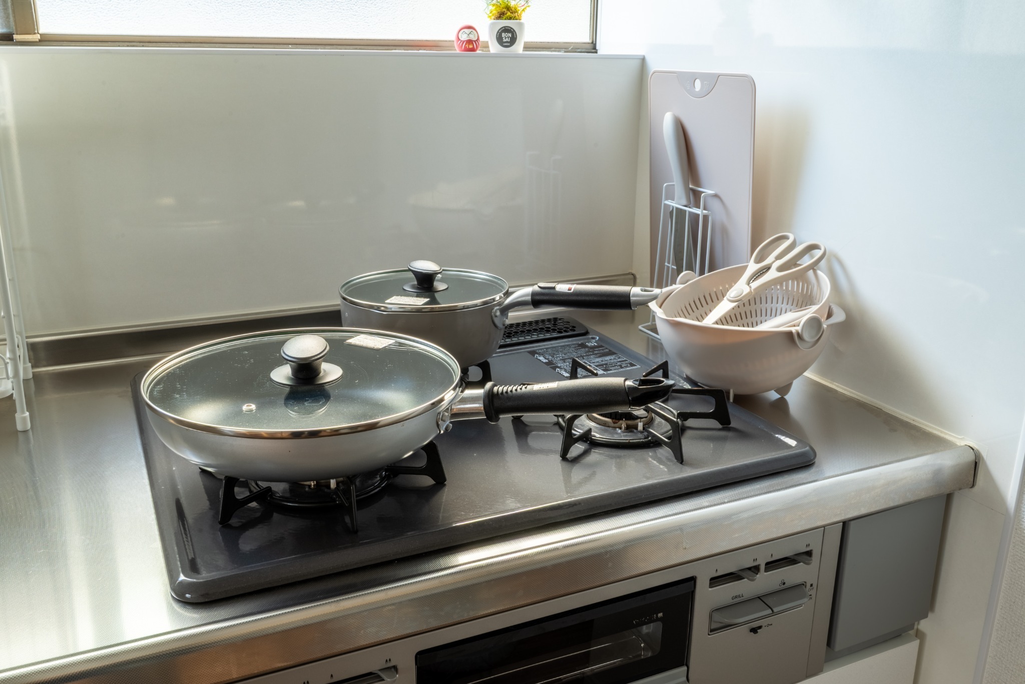 調理器具も完備していますので、ご自身で調理していただくこともできます。