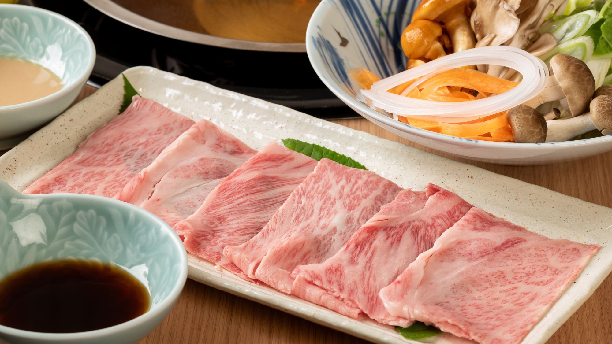 【連泊でお得｜おひとり様1，100円OFF】A5飛騨牛会席と古民家レストランで味わう｜貸切露天無料