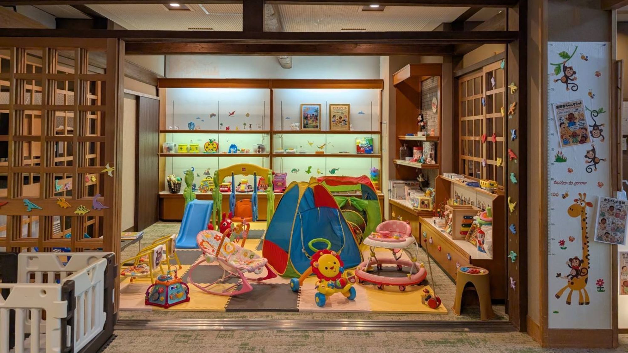 【キッズルーム】こどもたちの笑顔が集まる、やさしい時間が流れる場所。