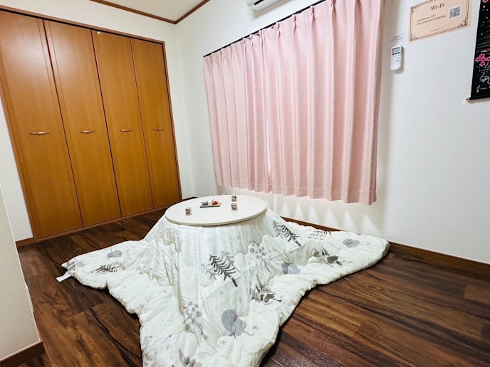 冬季はコタツを準備しています