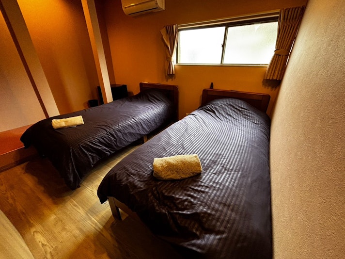 高円寺駅より徒歩３分のホステル（ＢＥＤ＆ＢＡＲ　ＭＩＤＵＫＩ）　＾ - 写真 2
