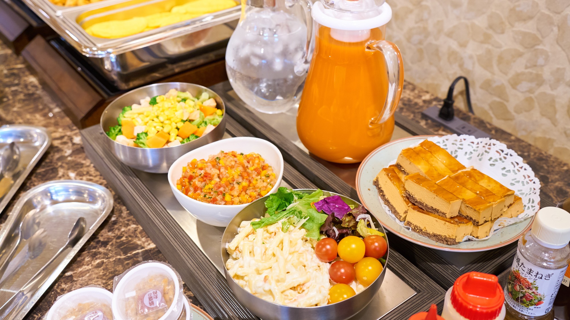 ・【朝食一例】ブッフェ朝食はセルフでお好きなものを自由にお選びください