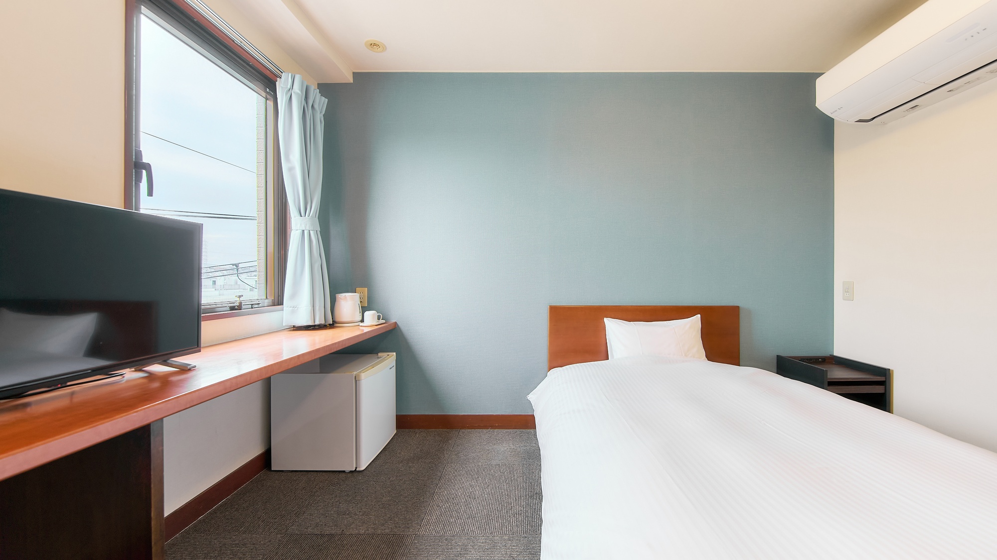 ・【シングル・禁煙】壁紙は各階数ごとに色合いが異なり、違った雰囲気をお楽しみいただけます