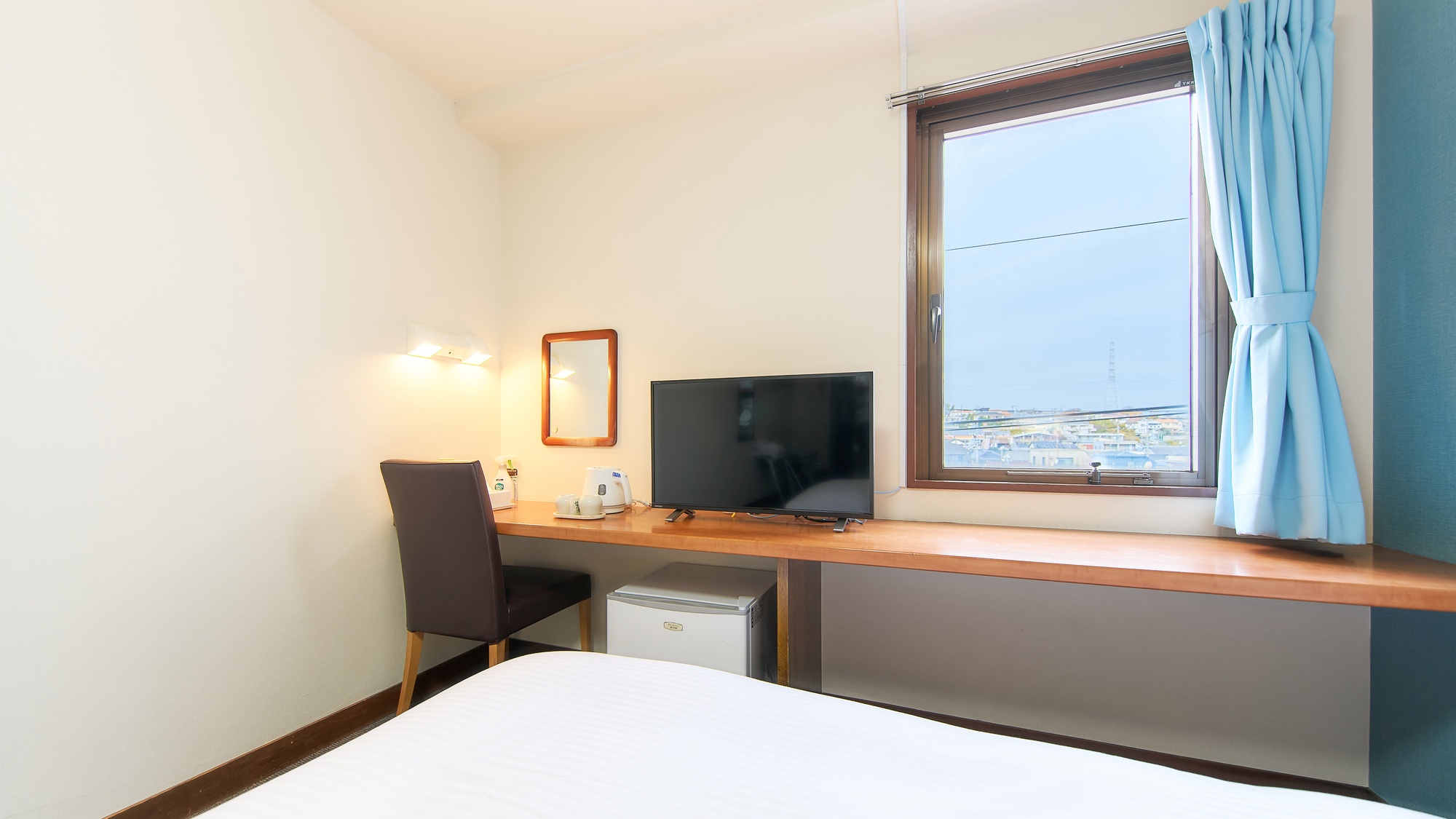 ・【ツイン・禁煙】全室無料でインターネット回線をご利用いただけます