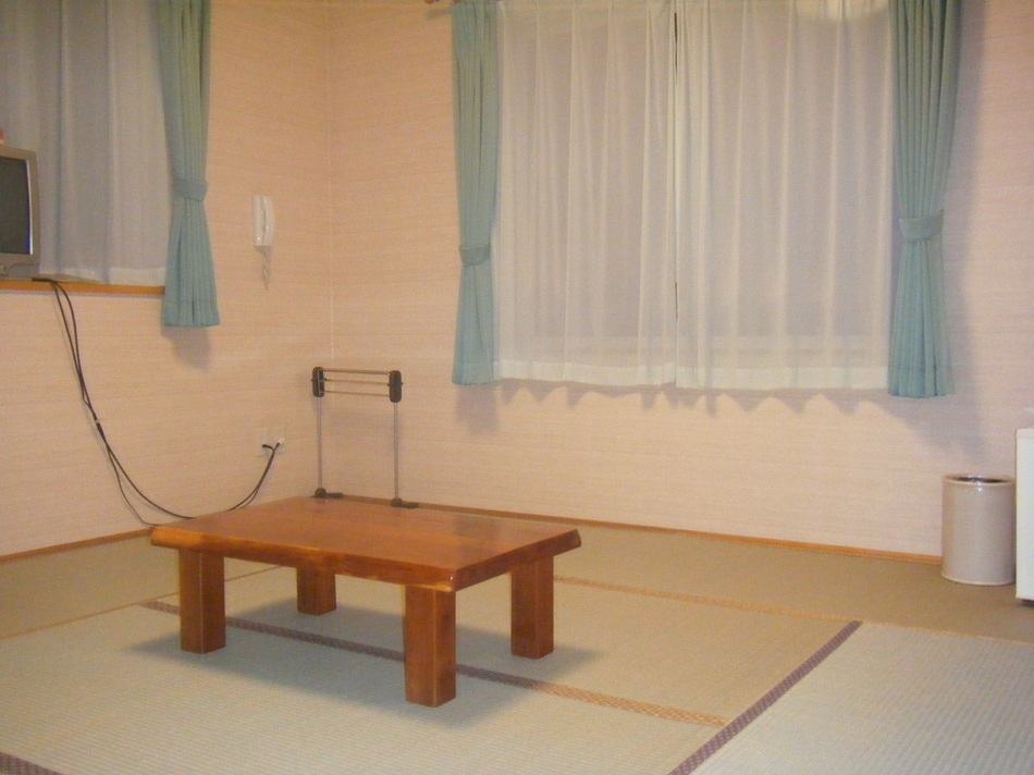 Japanese-style room