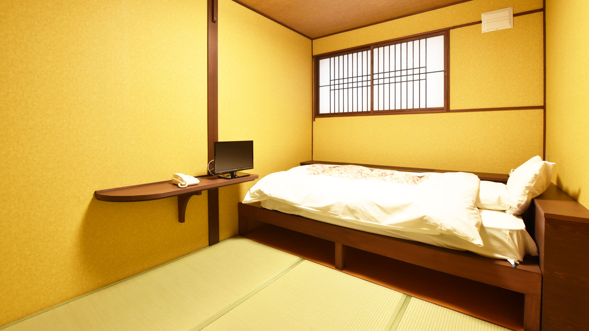 【ヌプリ館和洋室（4畳+シングル／バス・トイレ無）】1名様専用のお部屋です