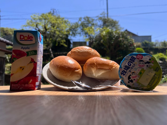 簡易朝食つき