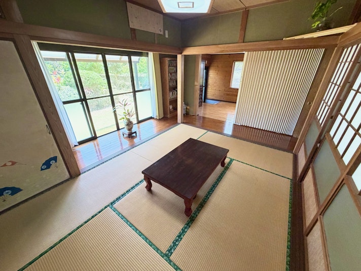 居間