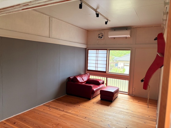 【2階お部屋1】お布団を敷いてお休みいただけます