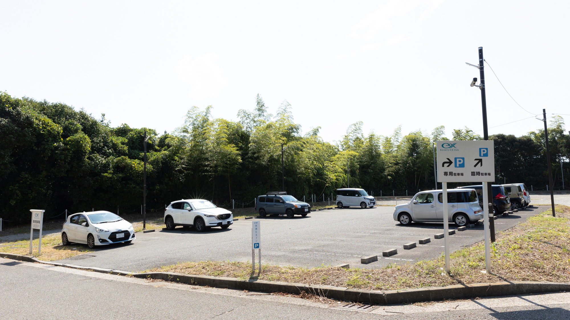 【駐車場】ご宿泊者様は無料で駐車場が利用可能です