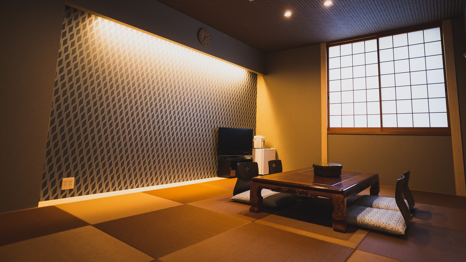 家族・グループ旅行に◎琉球畳11畳【禁煙】203号室