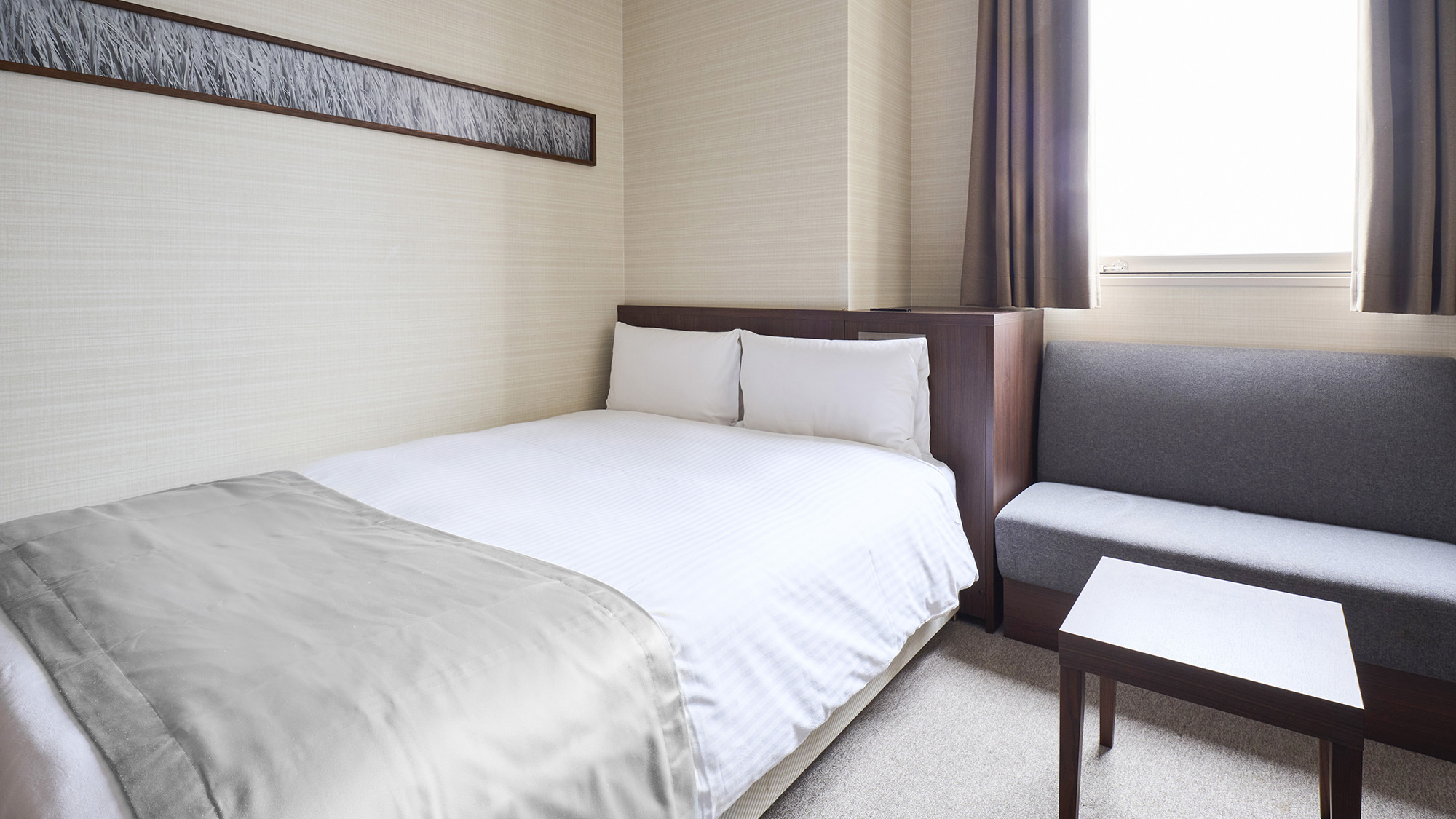 【スーペリアダブル】16.5平米 ベッド幅140㎝  客室は最上階