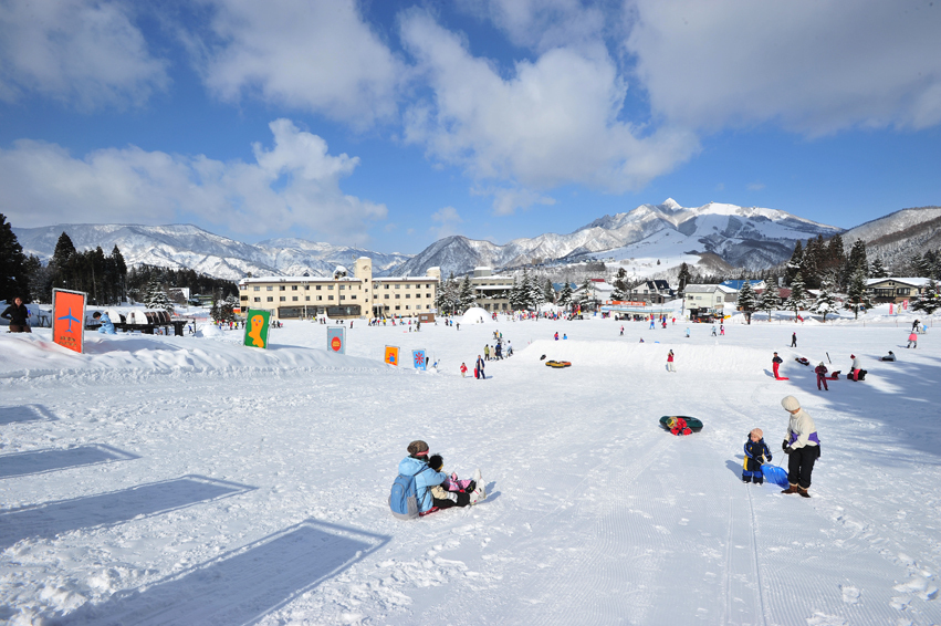 【2025-26冬】【早割30】 ☆30日前までの早期割引 ☆ポイント5倍 ★１泊素泊 ★お子様半額