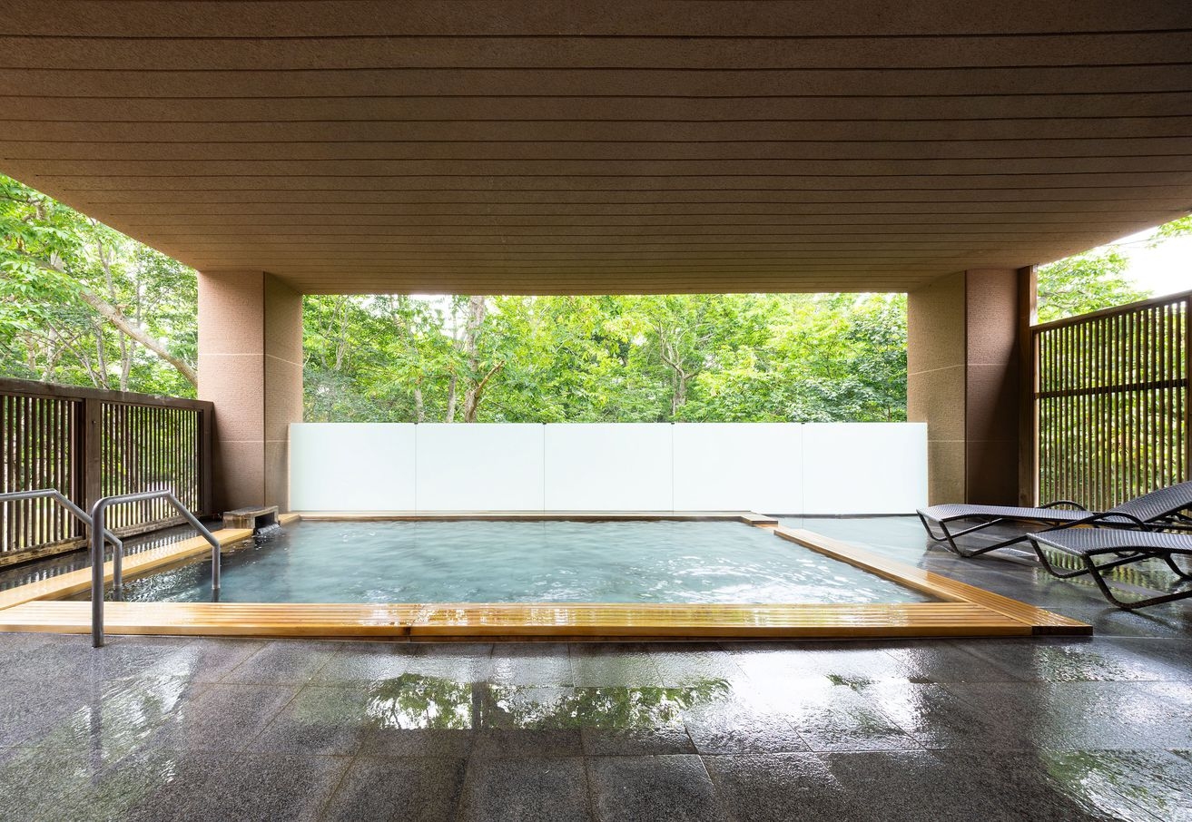 【ニセコでお泊りならこちら！（朝食付）】ご到着が遅くても安心夜はロビーで森の演奏会♪