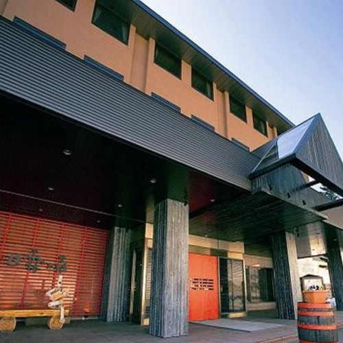 Hotel exterior ①