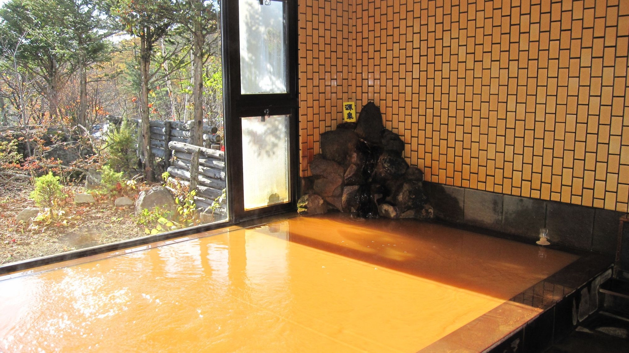 【連泊プラン】浅間山の自然の中で自由気ままに過ごす！山登りや湯めぐりを満喫(素泊まり)