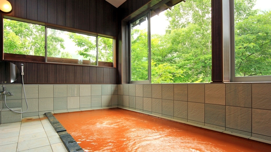◆外界を一望する展望風呂「空」2階にあり、オープンテラスもついています。